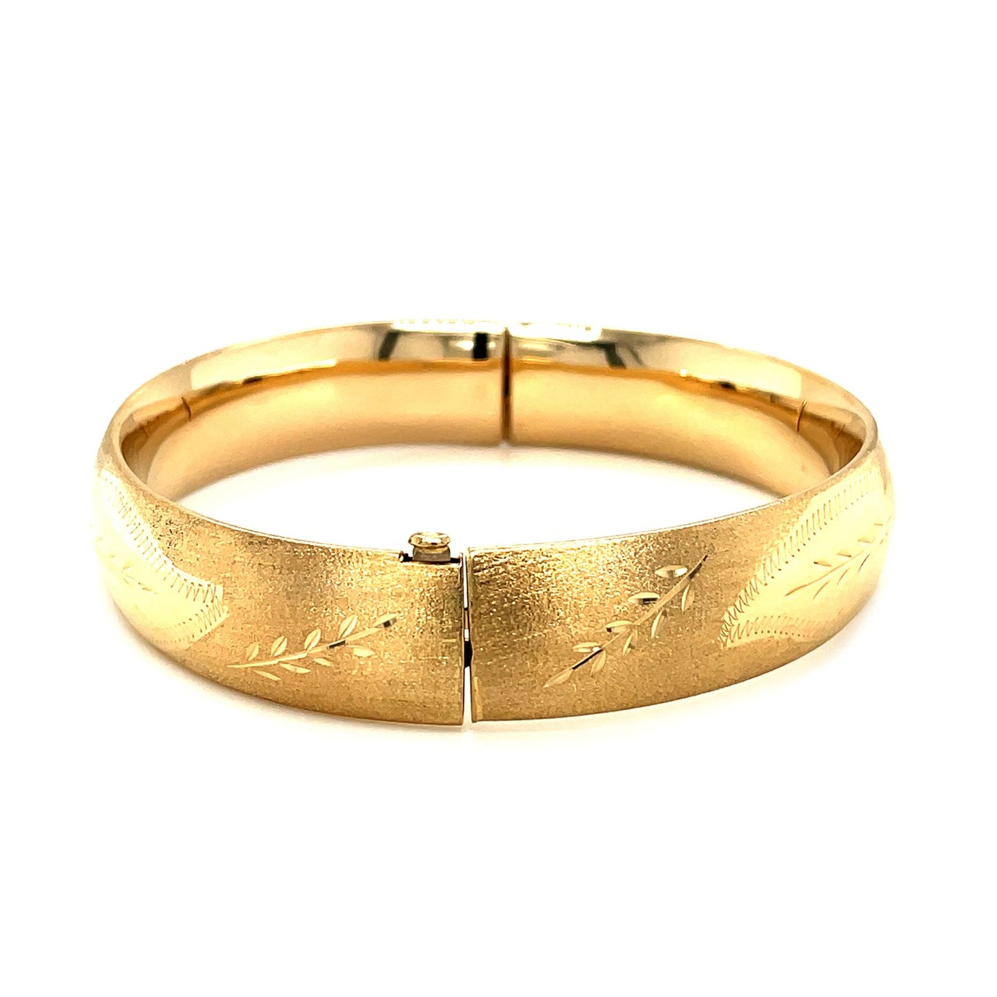 Classic Floral Carved Bangle in 14k Yellow Gold (13.50 mm)