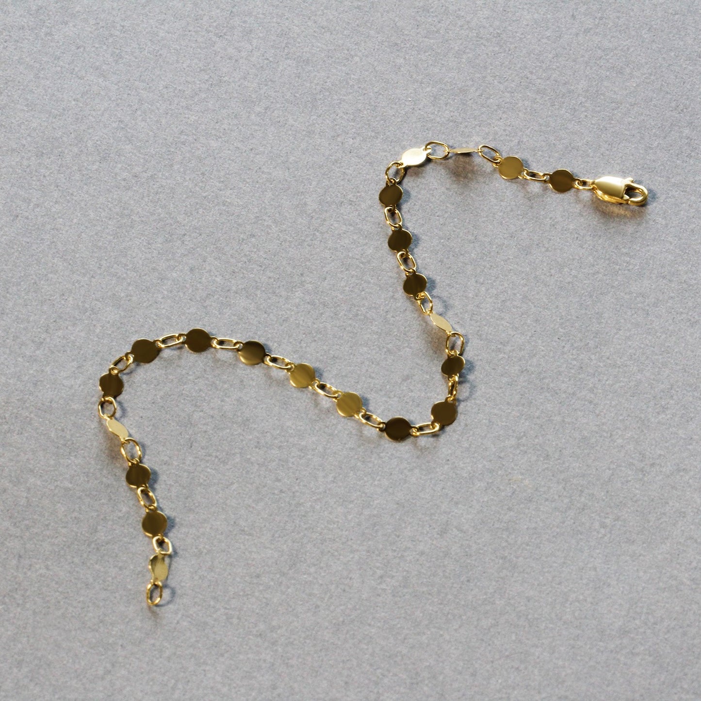 14k Yellow Gold Bracelet with Polished Circles (3.90 mm)